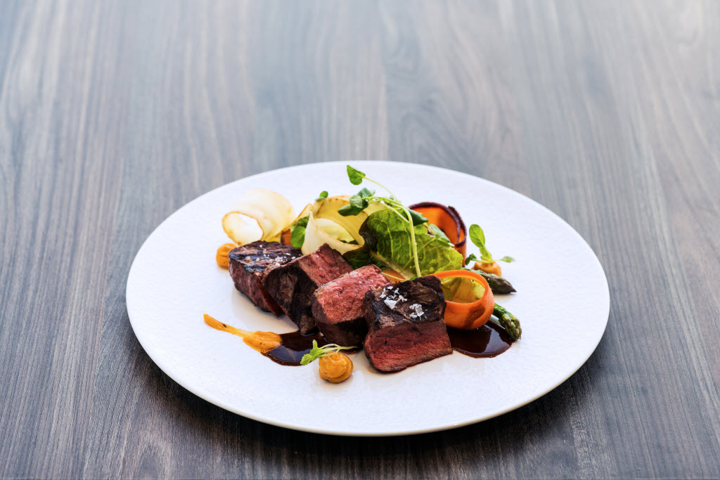 A la carte. Steak.